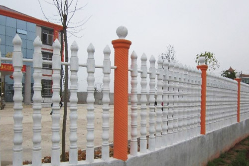 通(tong)透圍(wei)欄